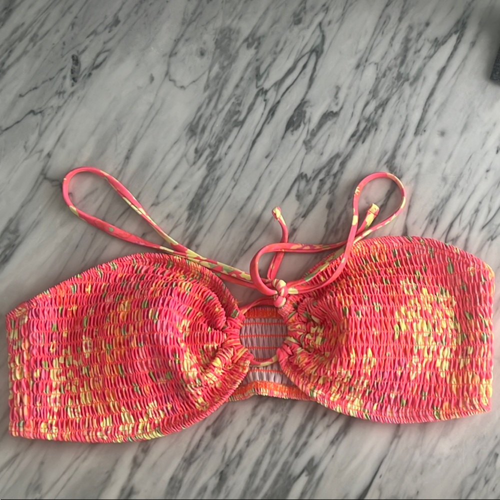 Bikini top